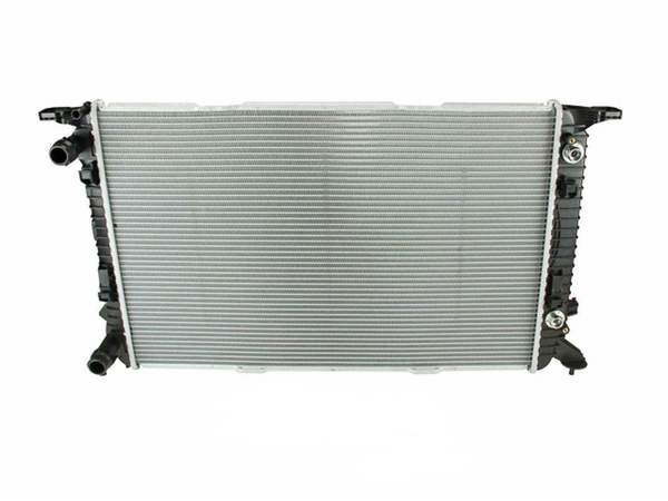  Motor Su Radyatörü OTOMATİK Audi A4/A5/Q5 1.8-2.0 TFSI/TDI 08