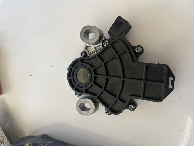 SWİTCH İNHIBITOR -OTOMATİK ŞANZUMAN MÜŞÜRÜ ORJ. ACCENT-ELANTRA 14-18