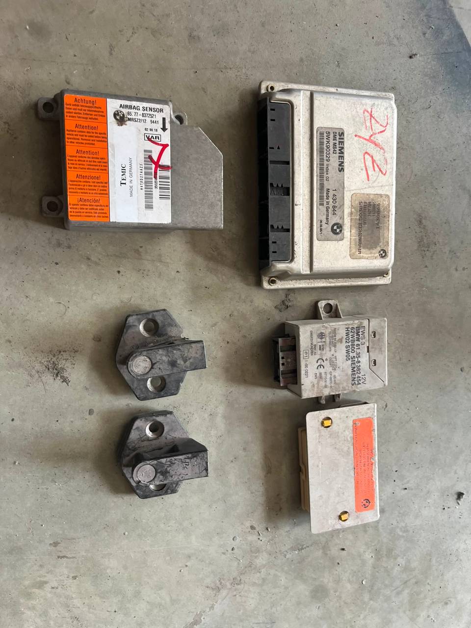 1430268 BMW E46 320İ MOTOR BEYNİ- SET ( SAĞLAM ) — BMW OEM Parça