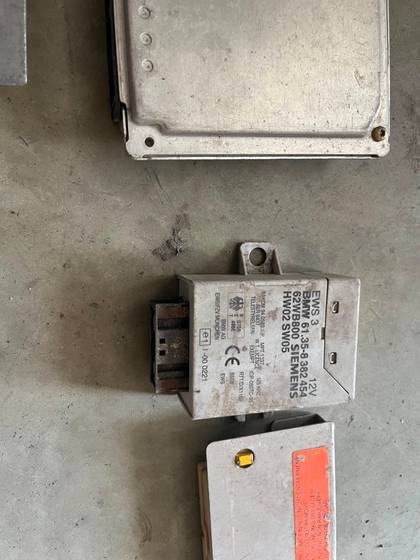 526754 BMW E46 320İ MOTOR BEYNİ- SET ( SAĞLAM )