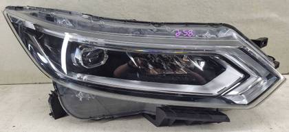 10019011 Nissan Qashqai Sağ Ön Far 100 19011