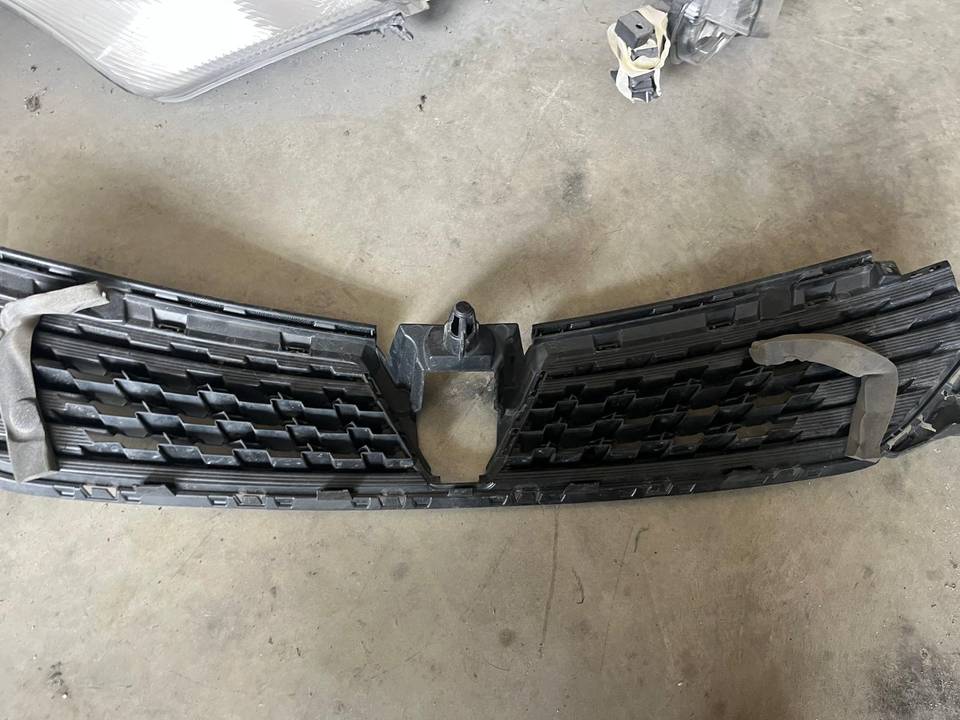622565064R CLIO V 5 MAKYAJLI KASA TAMPON IZGARA — RENAULT OEM Parça