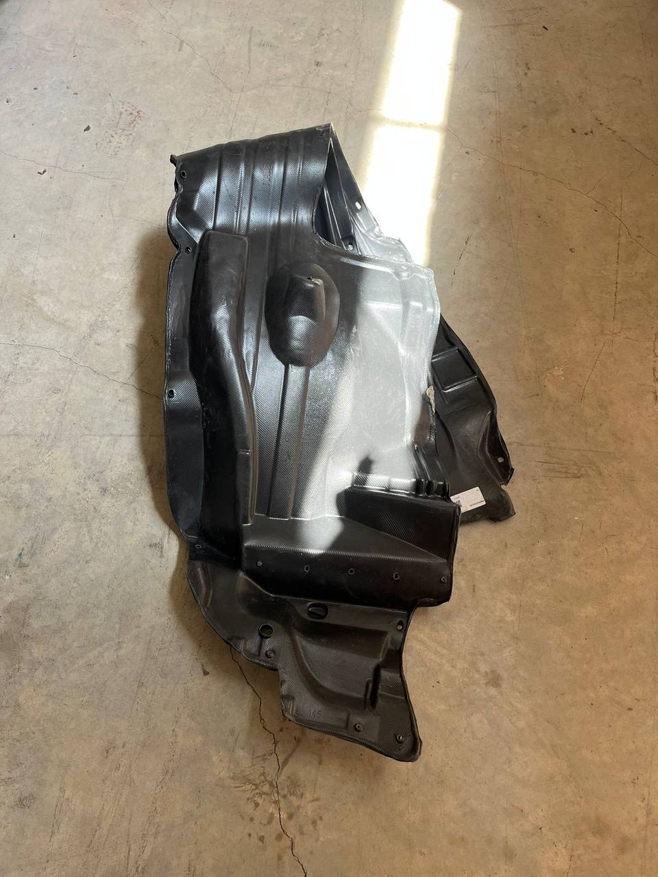 53806-0K320Y ÇAMURLUK DAVLUMBAZI ÖN SOL — TOYOTA OEM Parça