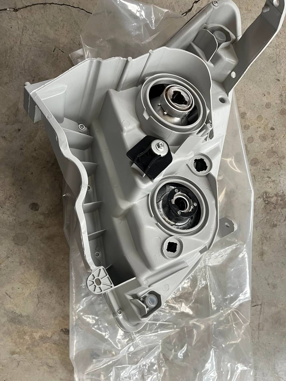 8-981253855 Isuzu Far D-max 12-15 Sol (Mercekli/Siyah) FAR — İTAQİ OEM Parça