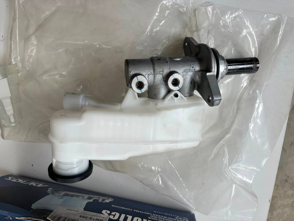 47201-0K410 TOYOTA HİLUX REVO FREN ANA MERKEZ 2016- SONRASI ORJİNAL AİSIN — TOYOTA OEM Parça