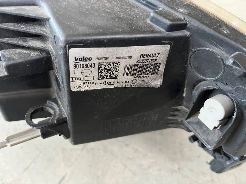 260607159R Megane 4-IV Sol-Sağ Far Lambası Ledli Orta Paket (2016-2019) -Renault Mais — RENAULT OEM Parça