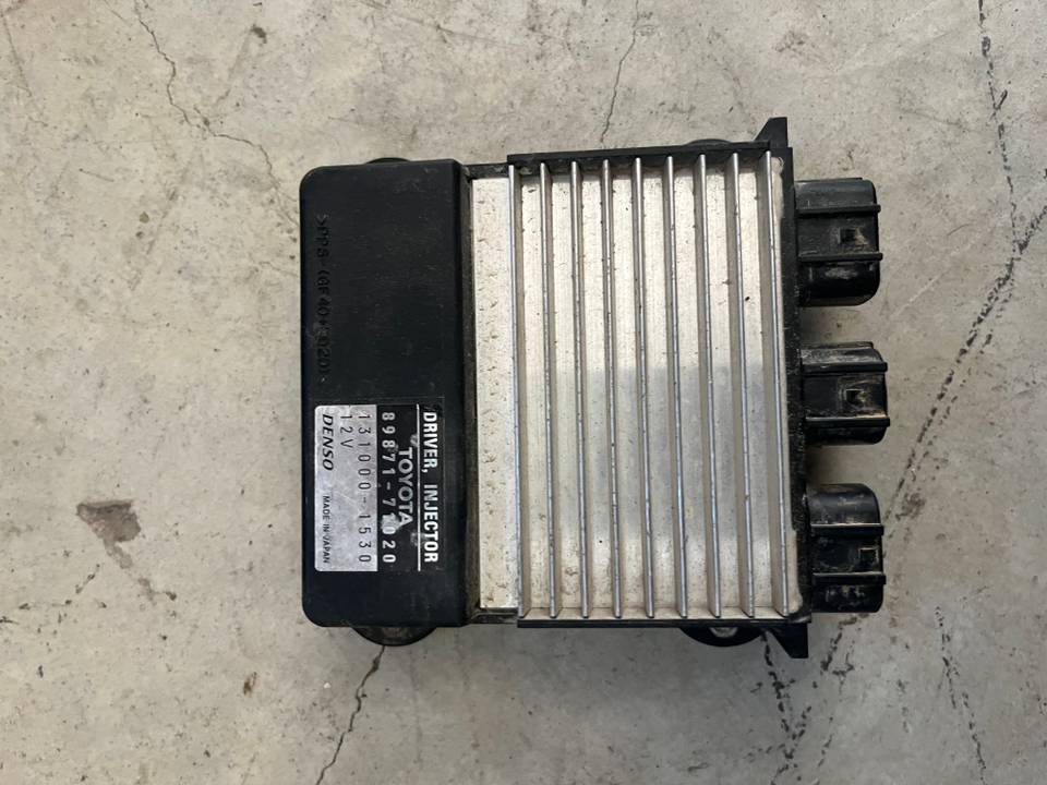 13100001530 Toyota hilux enjektör beyni — Toyota OEM Parça