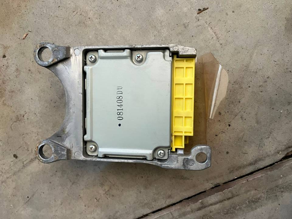 891700K110 HİLUX AİRBAG BEYNİ 2008-SONRASI — TOYOTA OEM Parça