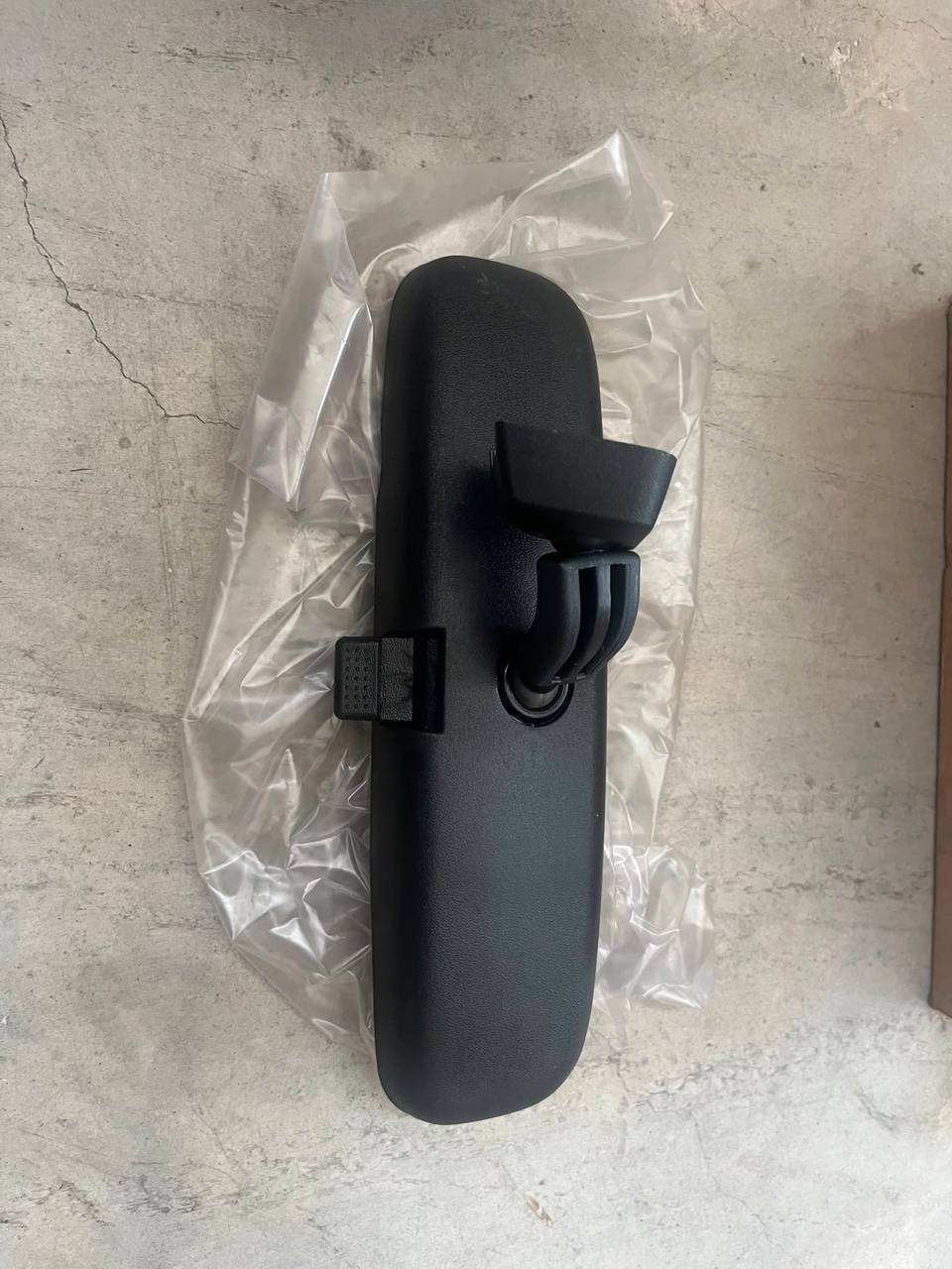 MN124448 L200 /LANCER/ OUTLAND DİKİZ AYAN İÇ — MITSUBİSHİ OEM Parça