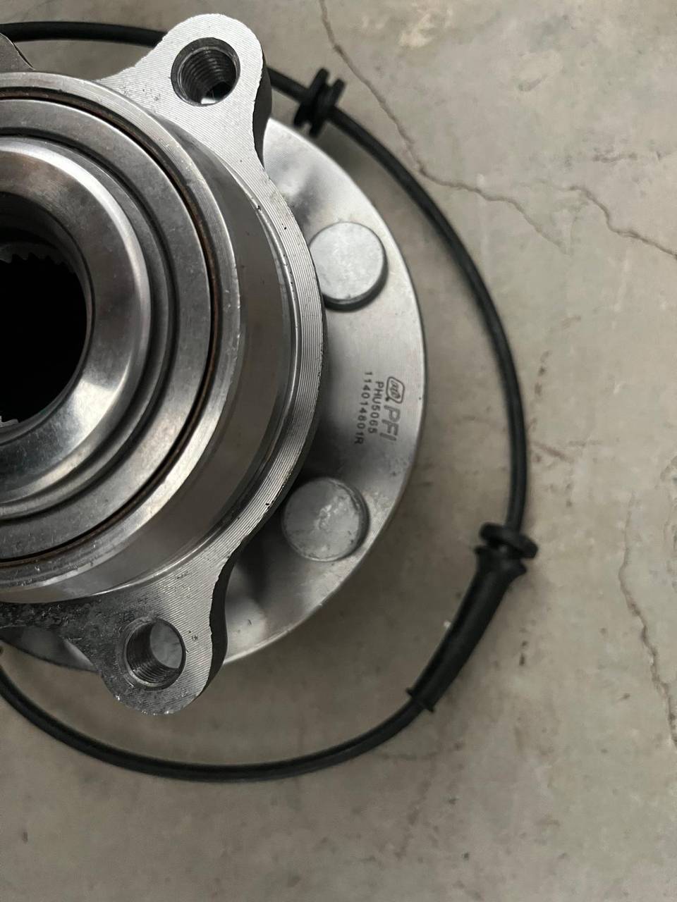 40202-4X01A PFI Bearings -NISSAN - NAVARA 06> 4x4 ÖN TEKERLEK GÖBEĞİ, RULMANLI VE ABS'Lİ — PFI OEM Parça