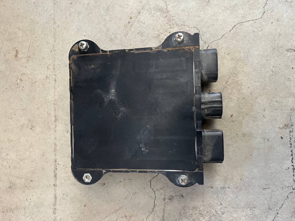 13100001530 Toyota hilux enjektör beyni — Toyota OEM Parça