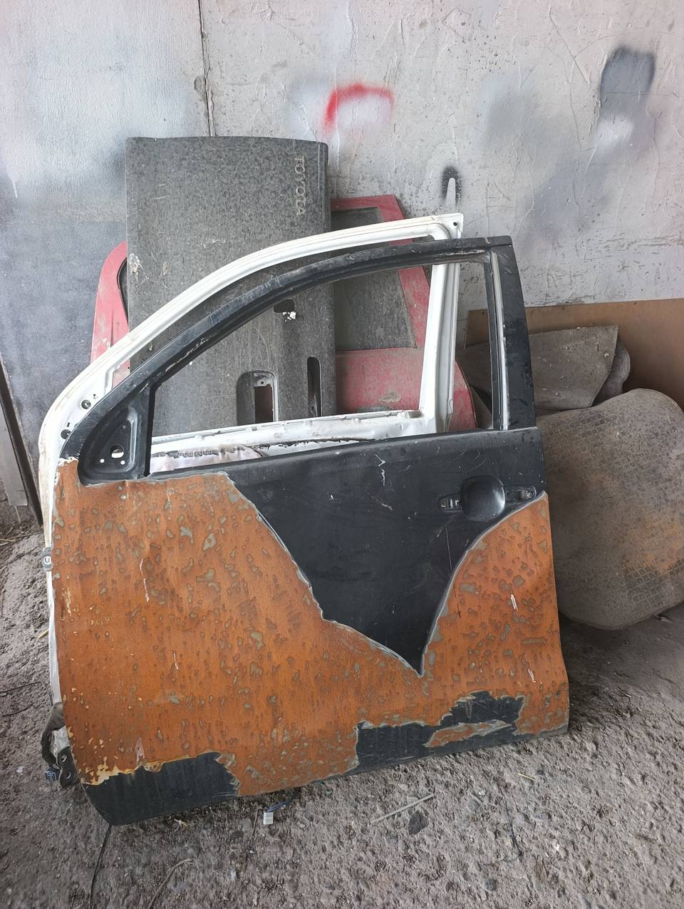 1234 Toyota Hilux çıkma parça — Toyota OEM Parça