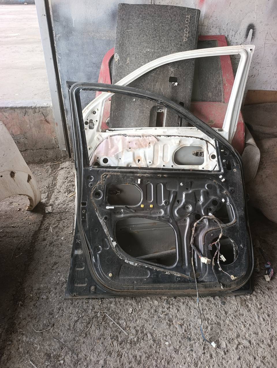 1234 Toyota Hilux çıkma parça — Toyota OEM Parça